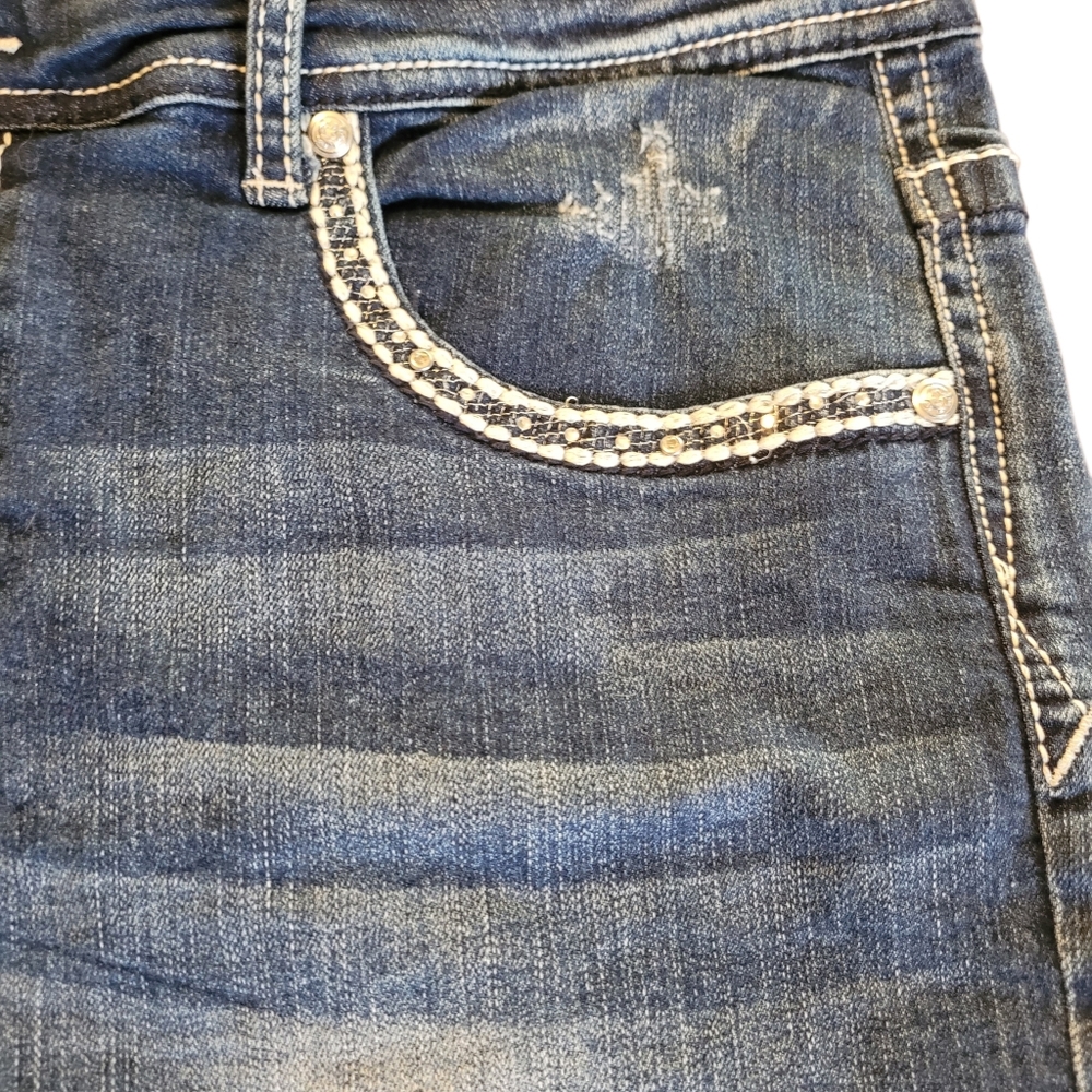 Grace in LA embellished denim P Short - 18.          F60 - Picture 2 of 12